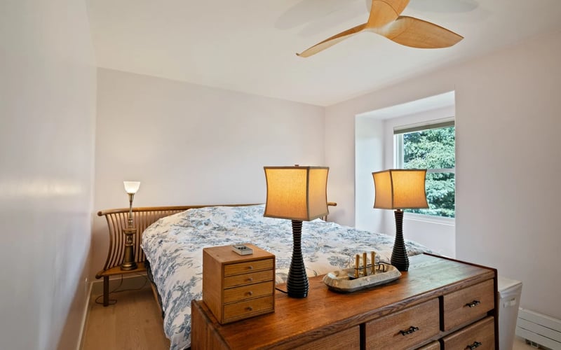 Comfortable bedroom at the Modern Midterm near Gallagator Trail and MSU